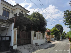 Kelana 1 Luxury Homestay Semarang, 3 bedrooms